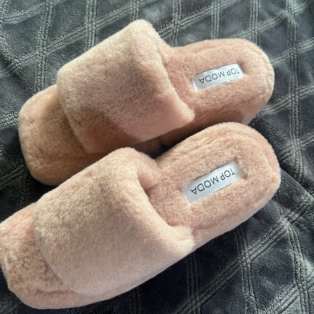 Furry sandals baby pink brand new